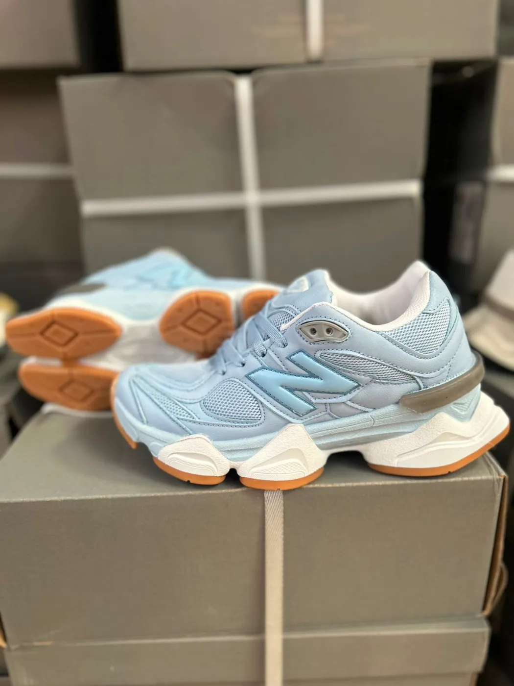 New balance 9060
