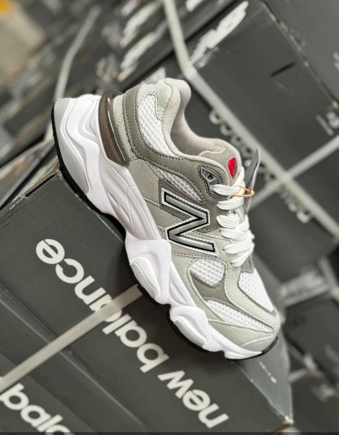 New Balance 9060