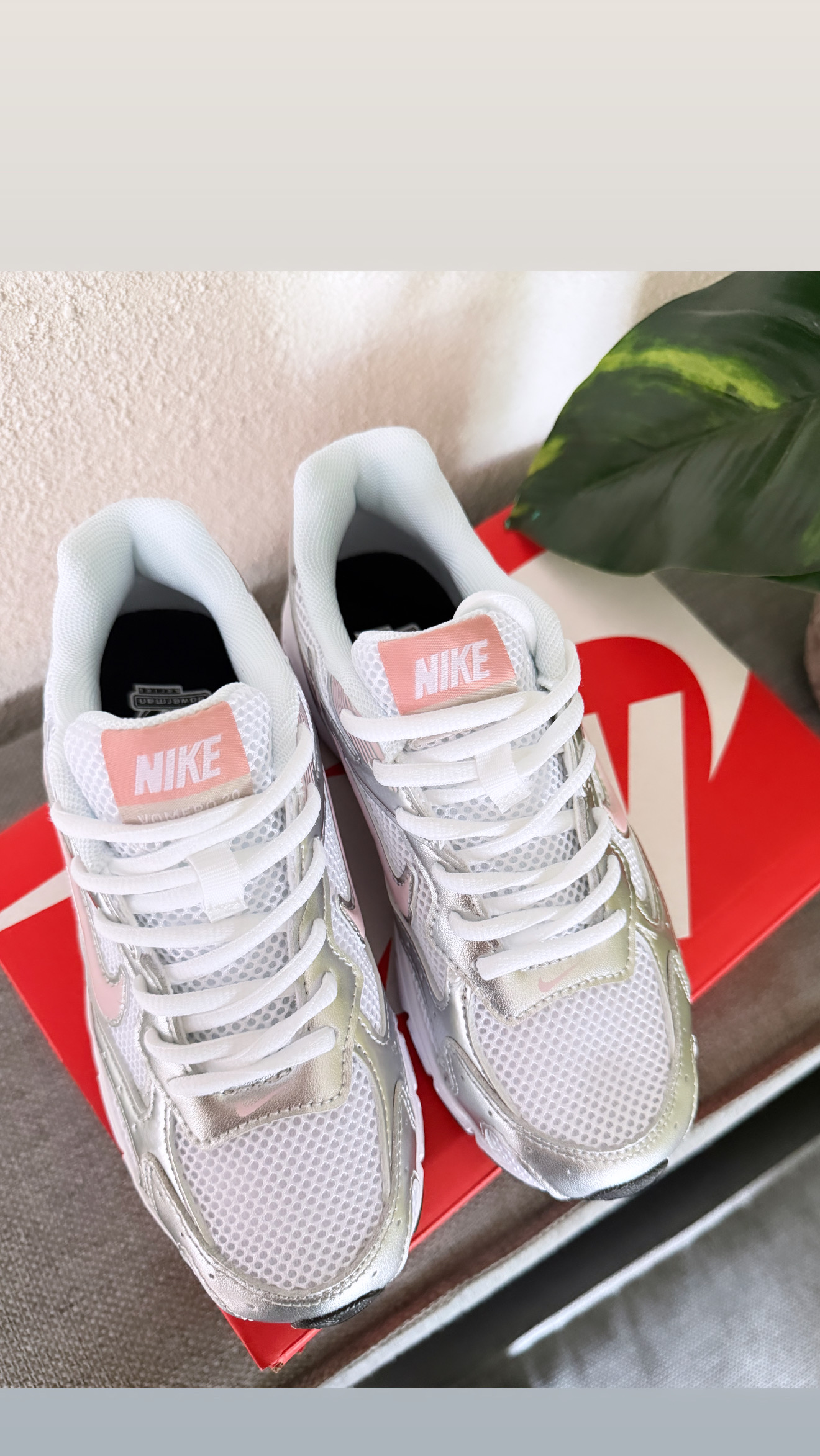 Nike 2
