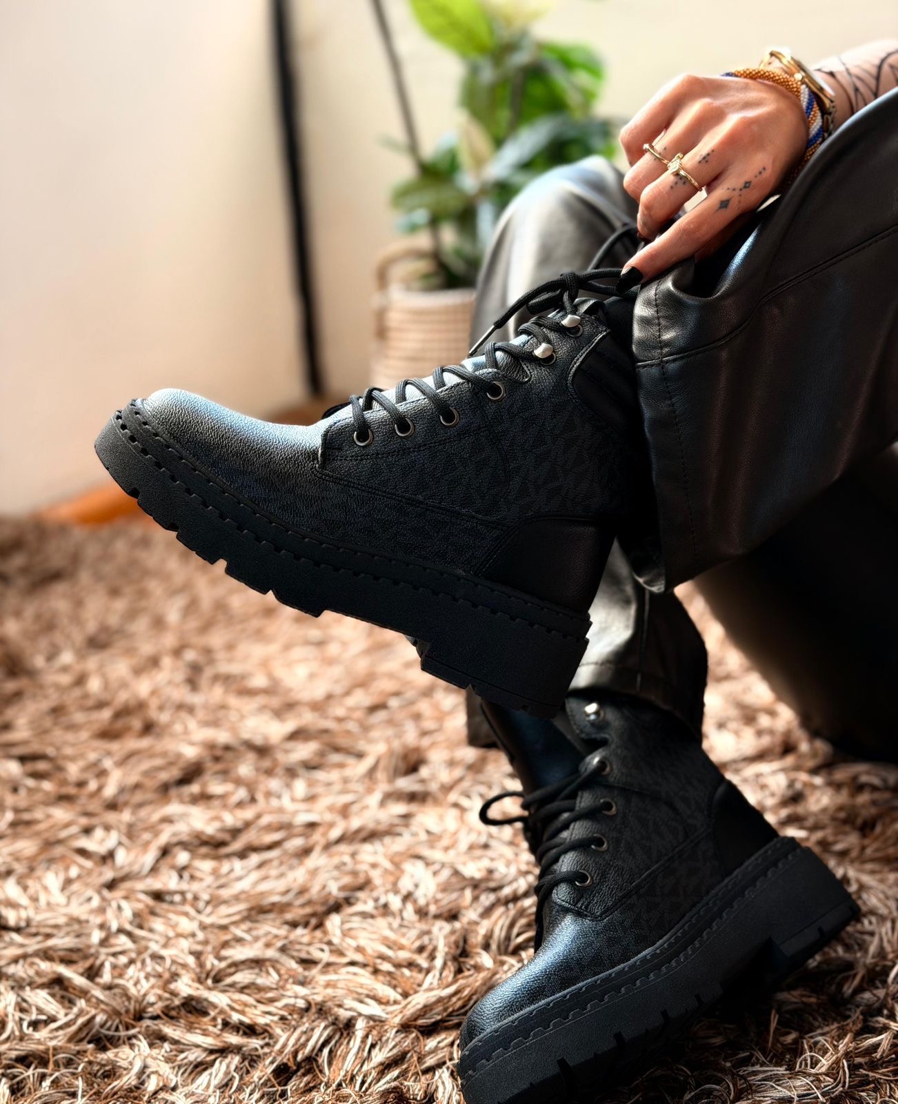Bota MK 2